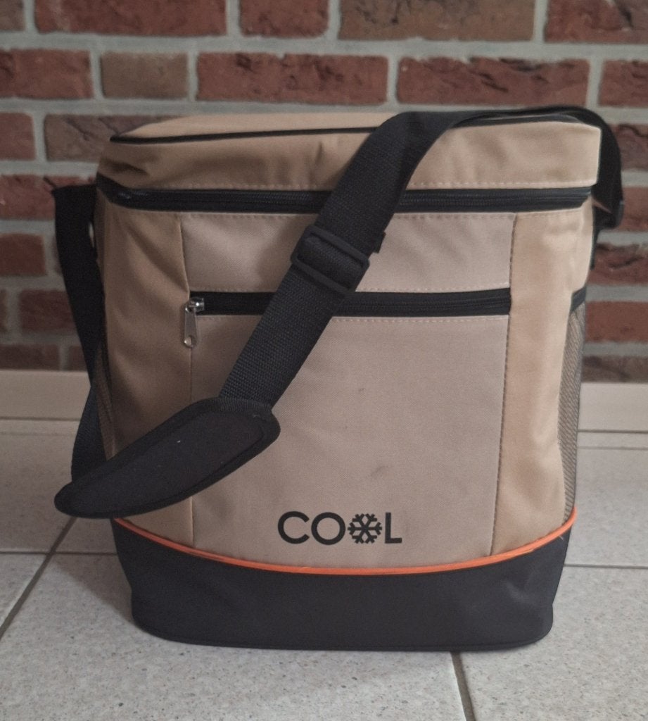 Te Koop: Koeltas 30 Liter Inclusief 2 Koelelementen, Ophalen, Gebruikt, Koeltas, Koelelement