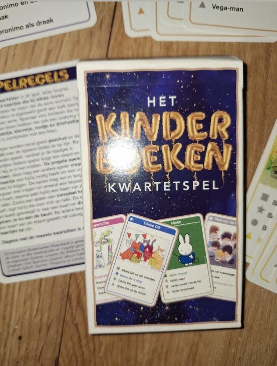 Het Kinderboeken Kwartetspel - Leuk voor jong en oud!, Hobby en Vrije tijd, Gezelschapsspellen | Kaartspellen, Vijf spelers of meer