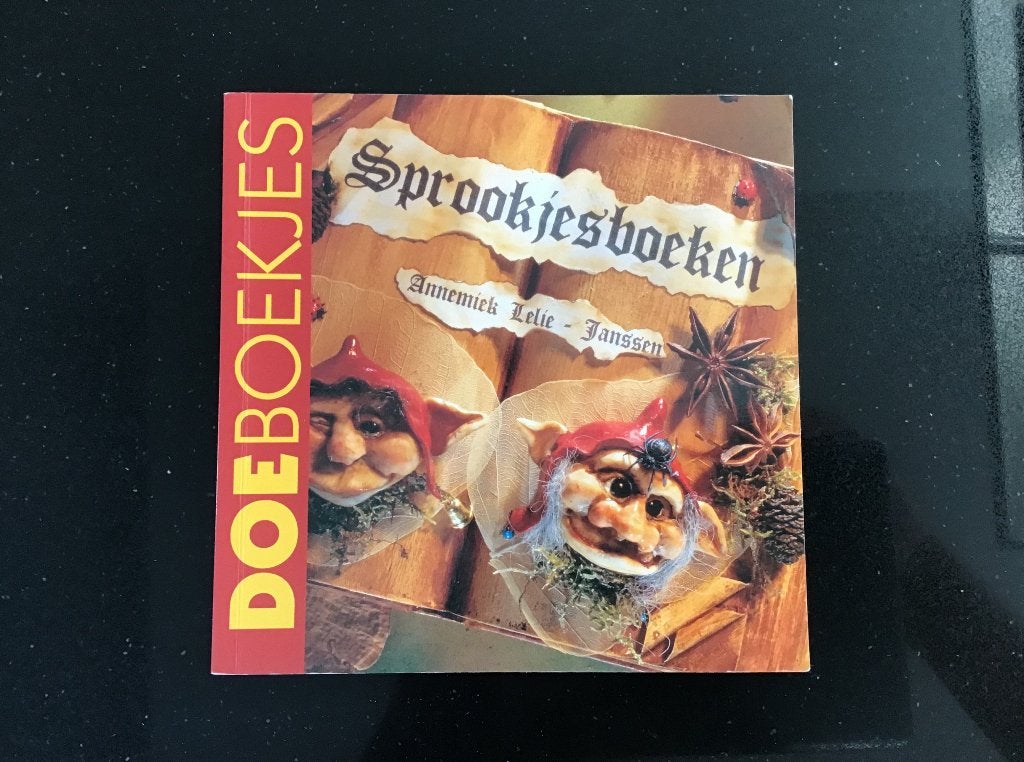 Boekje. Sprookjesboeken. Annemiek Lelie. Serie Doeboekjes., Gelezen, Verzenden, Annemiek Lelie, Overige onderwerpen