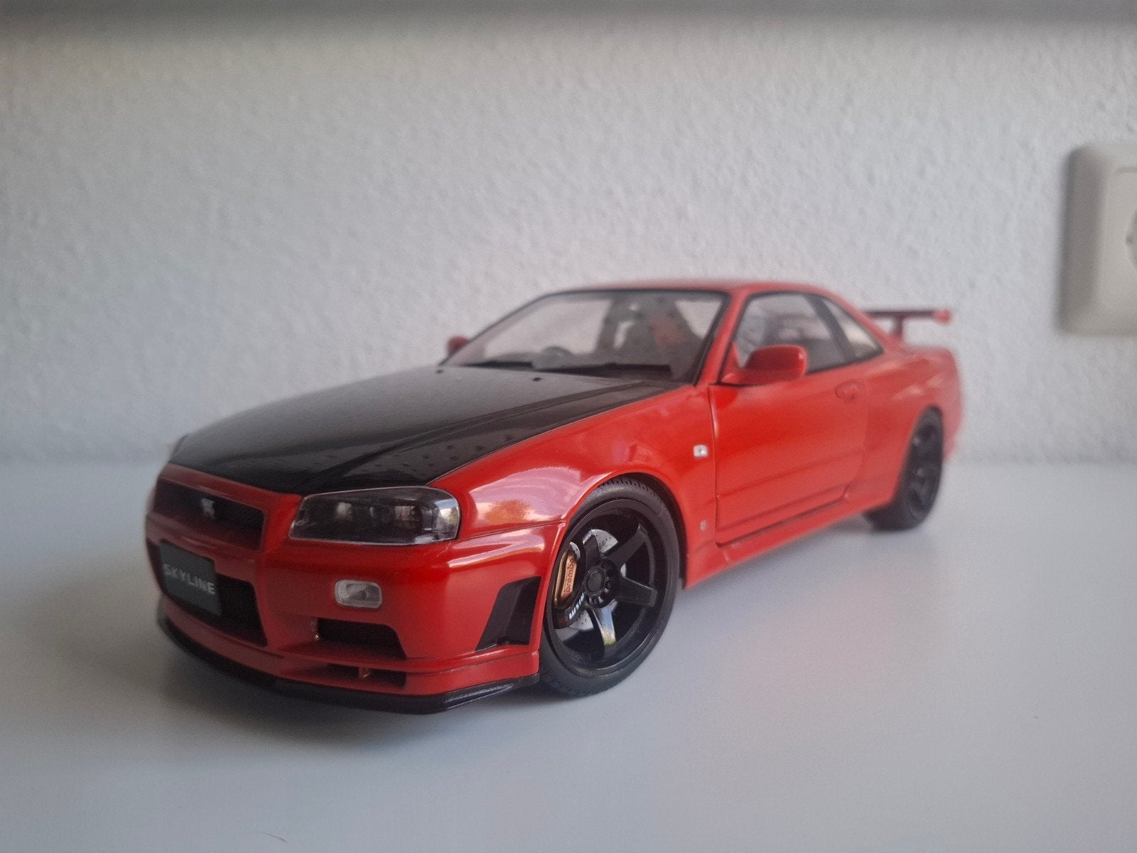 Solido - Nissan Skyline GT-R R34, Hobby en Vrije tijd, Modelauto's | 1:18, Verzenden, Zo goed als nieuw, Auto, Solido