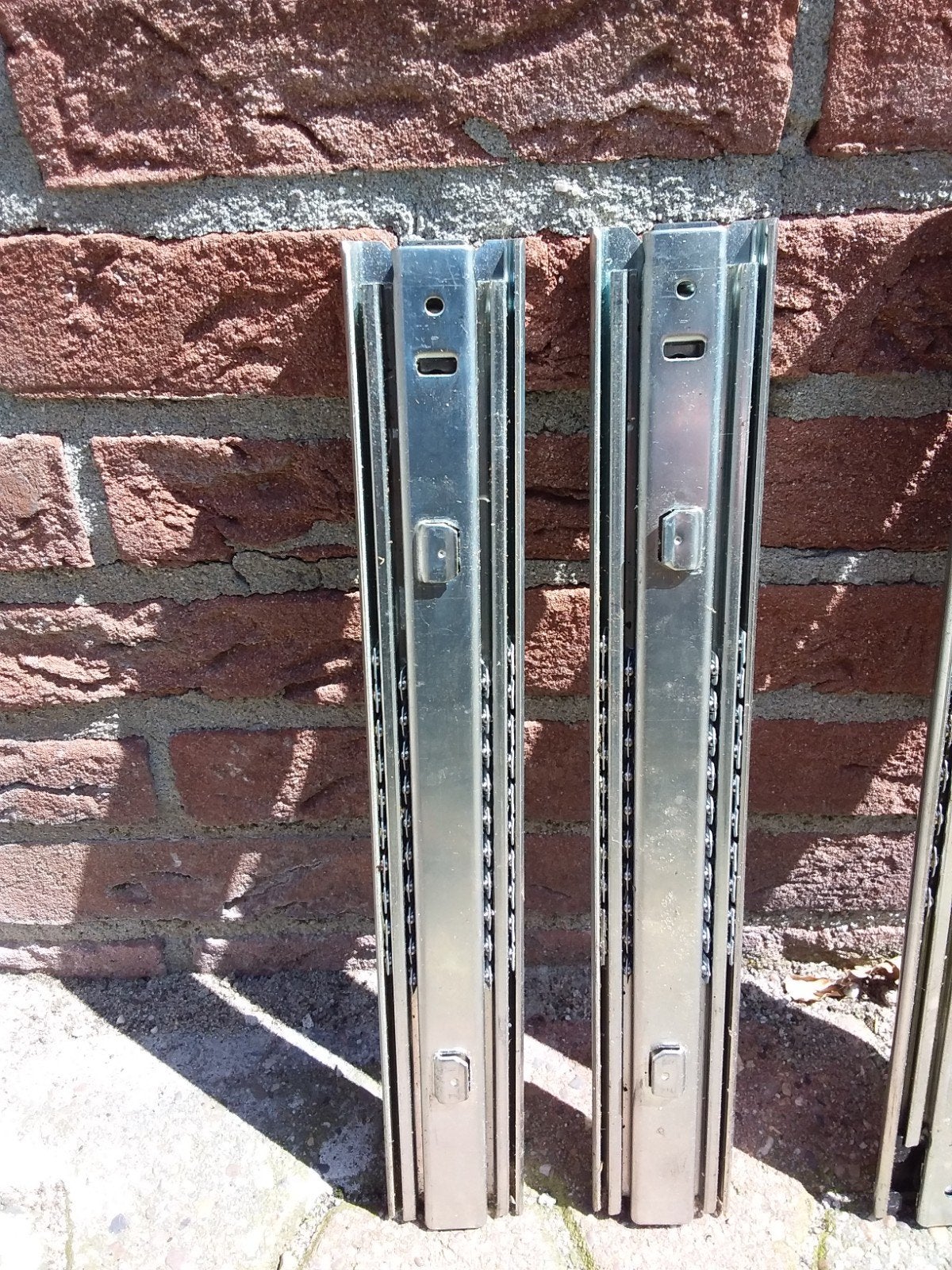 Zware ladegeleiders meerdere sets ca 38/77 cm

Prijs 20,00, Doe-het-zelf en Verbouw, Ophalen, Zo goed als nieuw, Overige typen