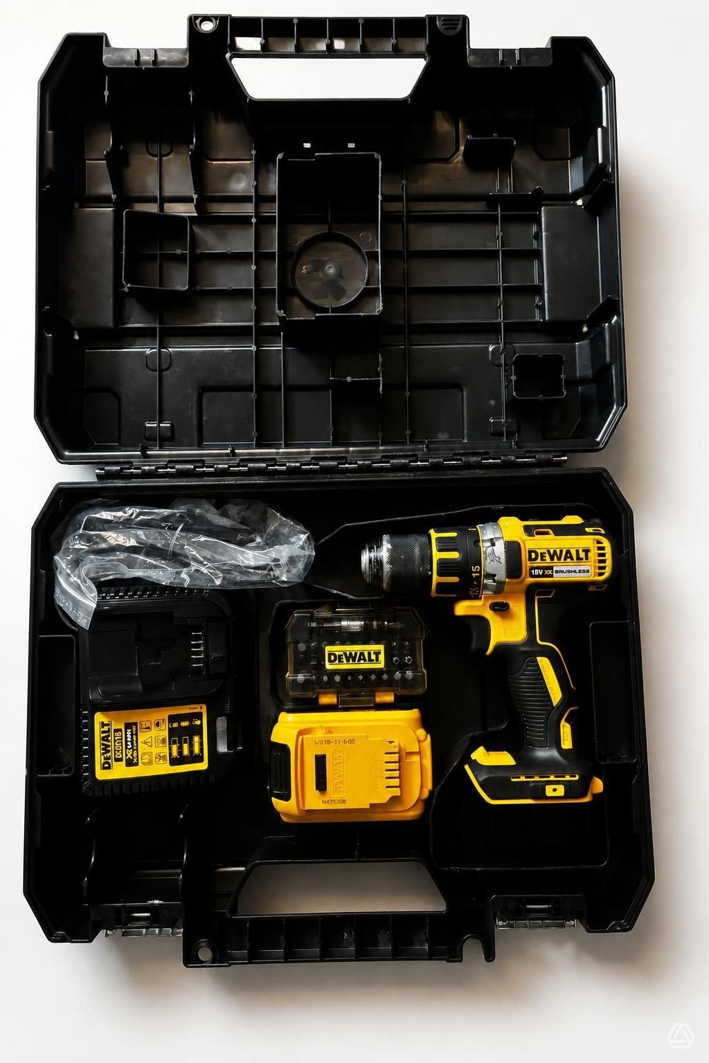 Foto 2 van DeWALT DCD790 – complete set