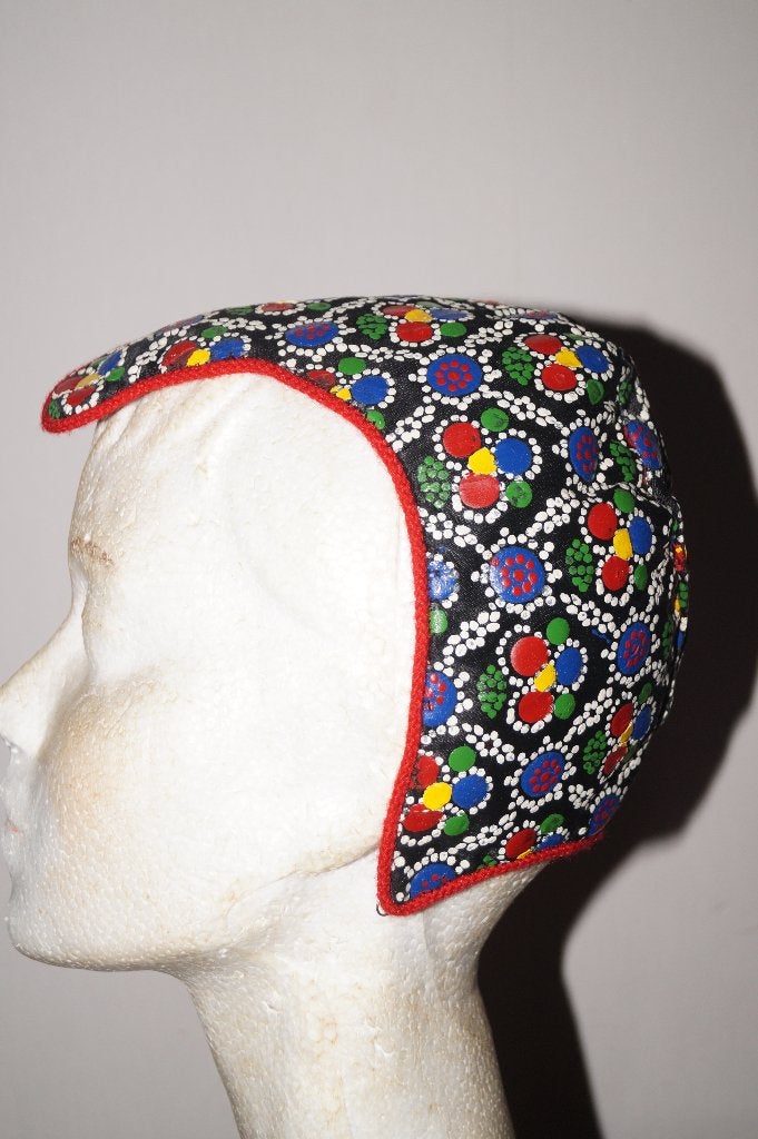 stipwerkmuts met rood wollen koord, Staphorster klederdracht, Antiek en Kunst, Antiek | Kleding en Accessoires, Ophalen of Verzenden