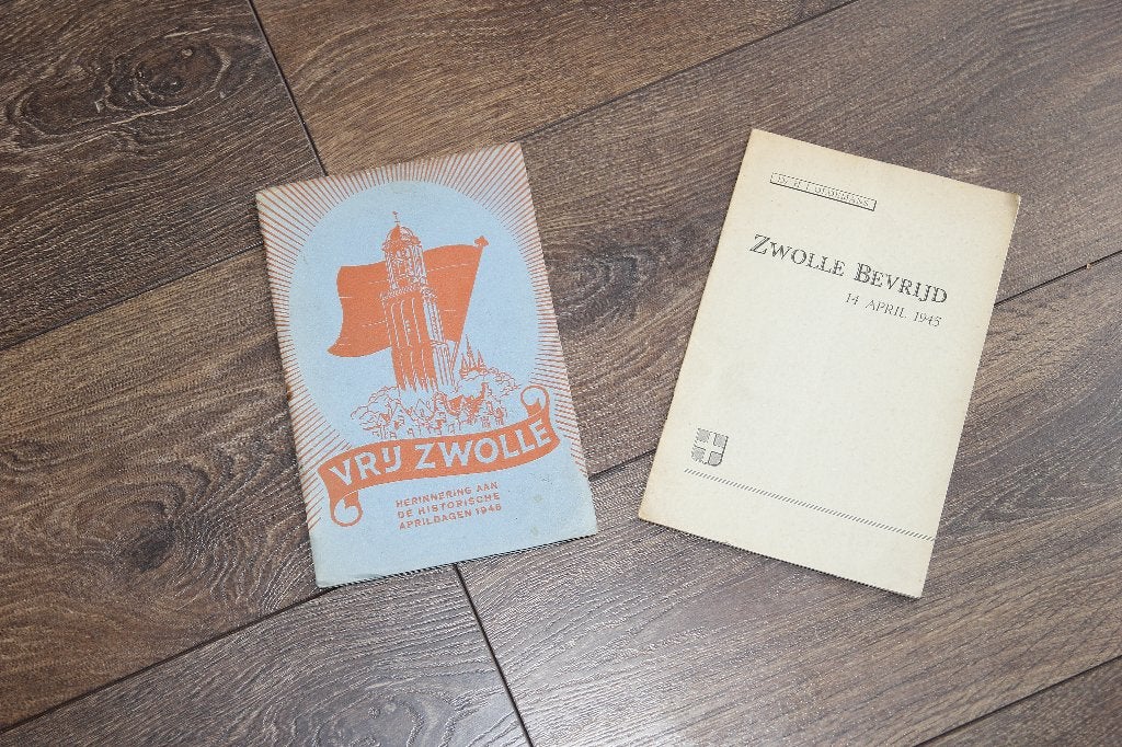 Vrij Zwolle en Zwolle bevrijd, Boeken, Ophalen of Verzenden, Gelezen