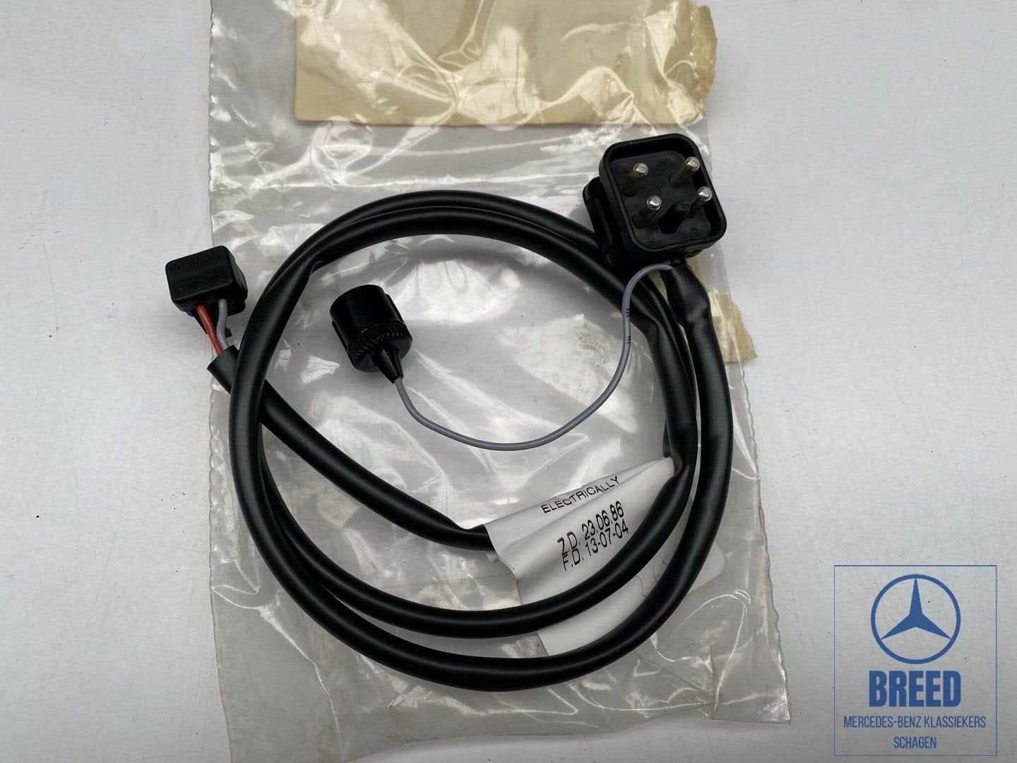 NOS kabel achteruitrijlichtschakelaar Mercedes W123 W124, -, Nieuw, Ophalen of Verzenden, -