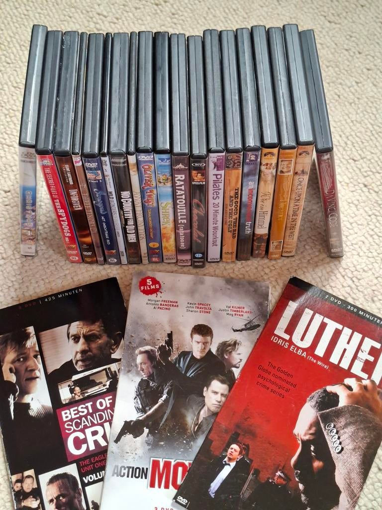 22 Boxen met 28 DVD's, Cd's en Dvd's, Verzenden, Boxset, Zo goed als nieuw, Actie en Avontuur