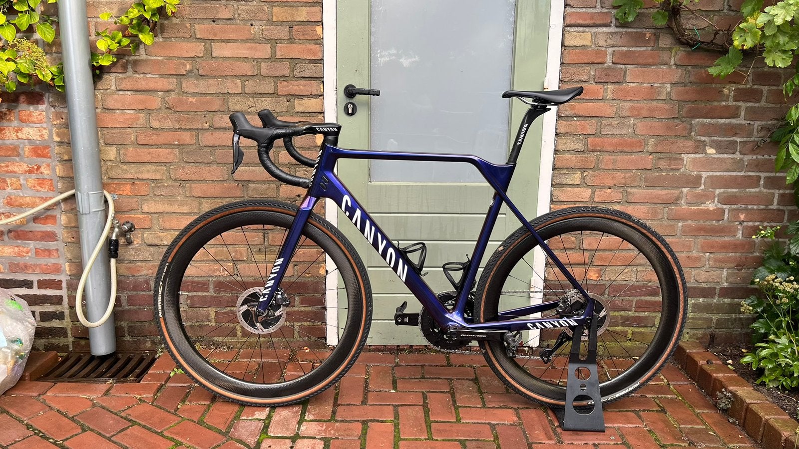 Canyon Inflite CFR L. Di2 12 Ultegra. Gravelbike, Carbon, Zo goed als nieuw, Meer dan 20 versnellingen, 53 tot 57 cm