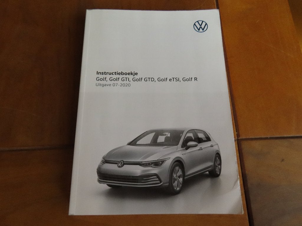 Instructieboek VW Golf, Golf GTi, Golf eTSI, Golf R 2020, Ophalen of Verzenden