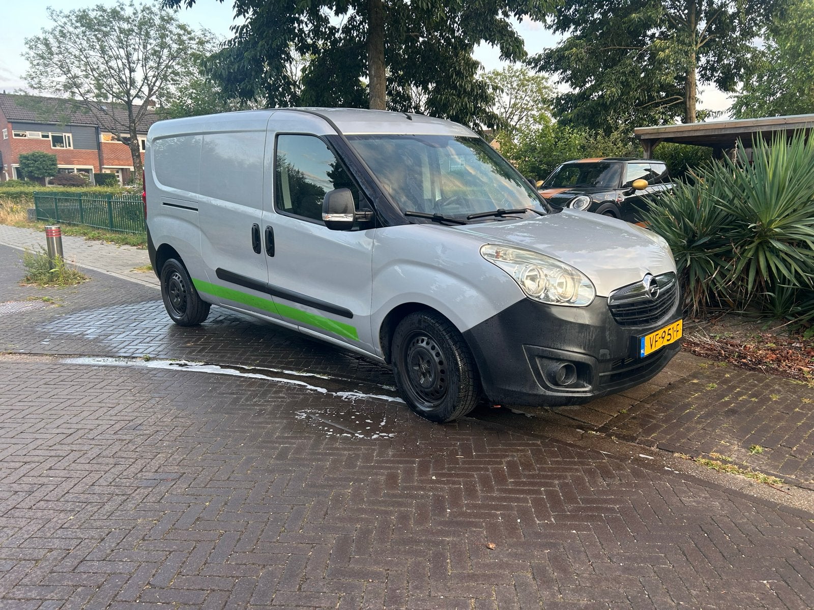 Opel Combo 1.6 D 66KW 2013, Ophalen, Nieuw, Opel, Motorkap
