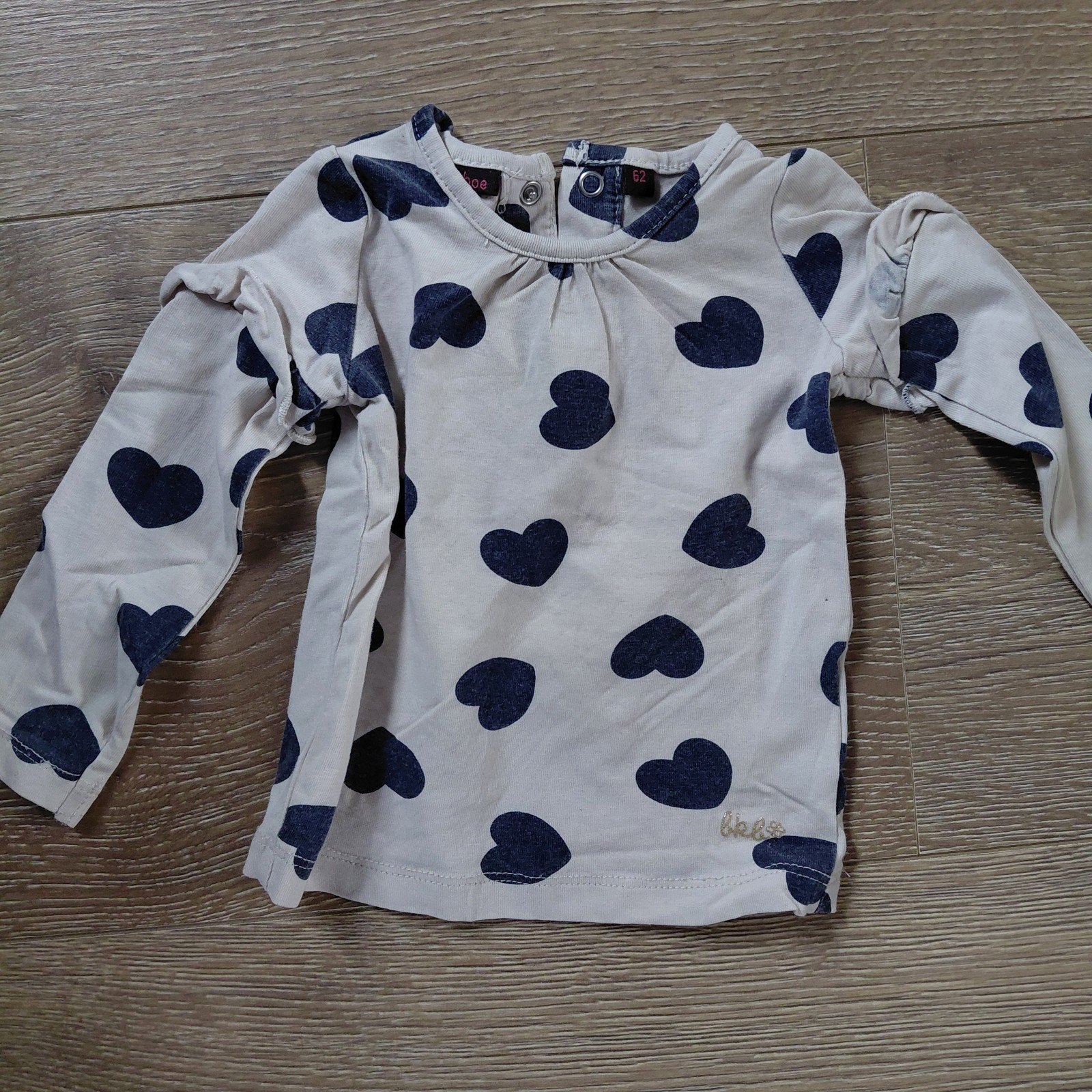 Schattig shirtje met hartjes, maat 62, Kinderen en Baby's, Babykleding | Maat 62, Gebruikt, Jongetje of Meisje, Ophalen of Verzenden