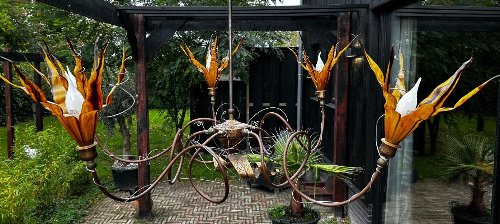 Queen ,s gallery lamp rob leben  (als nieuw), Ophalen