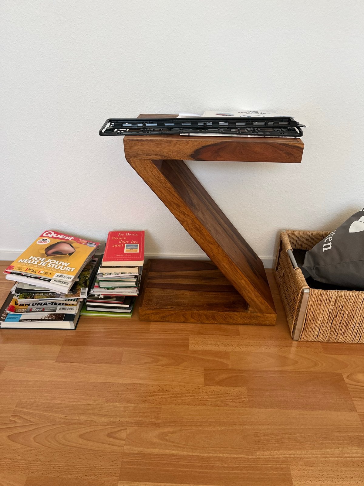 Stijlvolle Mango Houten Bijzettafel in Z-vorm, Minder dan 55 cm, Gebruikt, Overige vormen, Hout