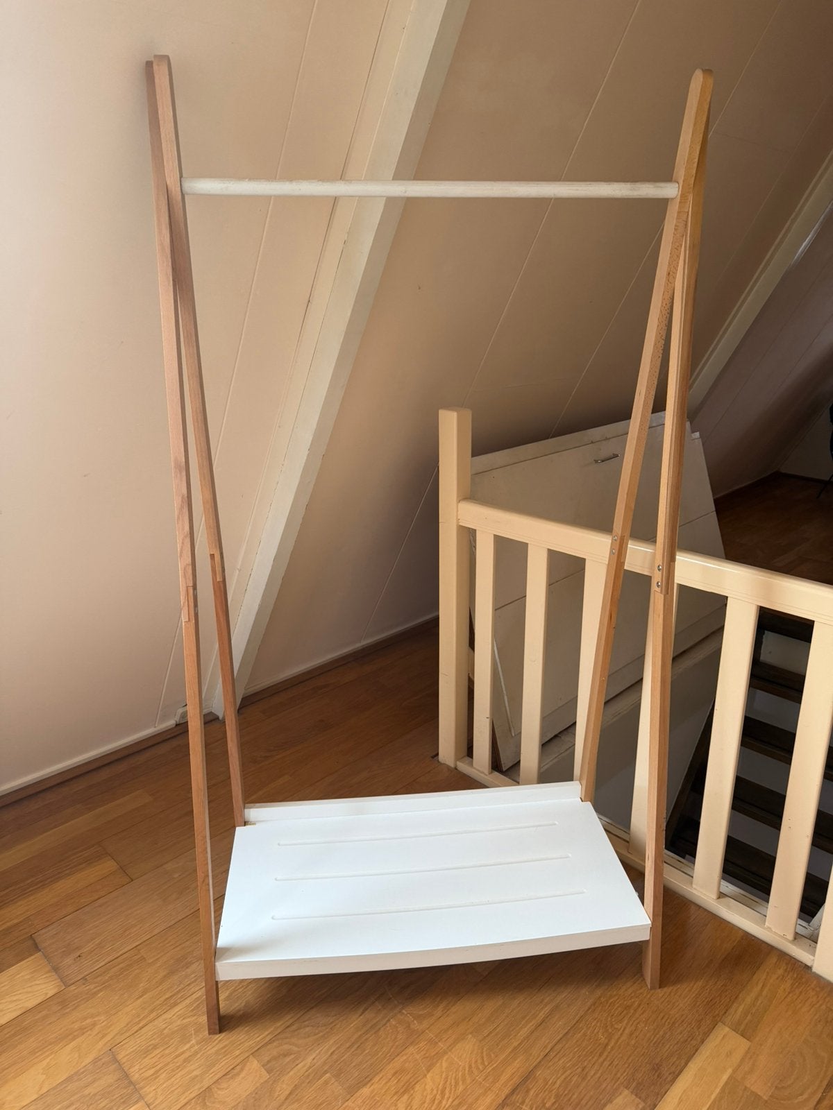 Open kledingrek hout/wit – Scandinavisch kledingrek, Ophalen, Gebruikt