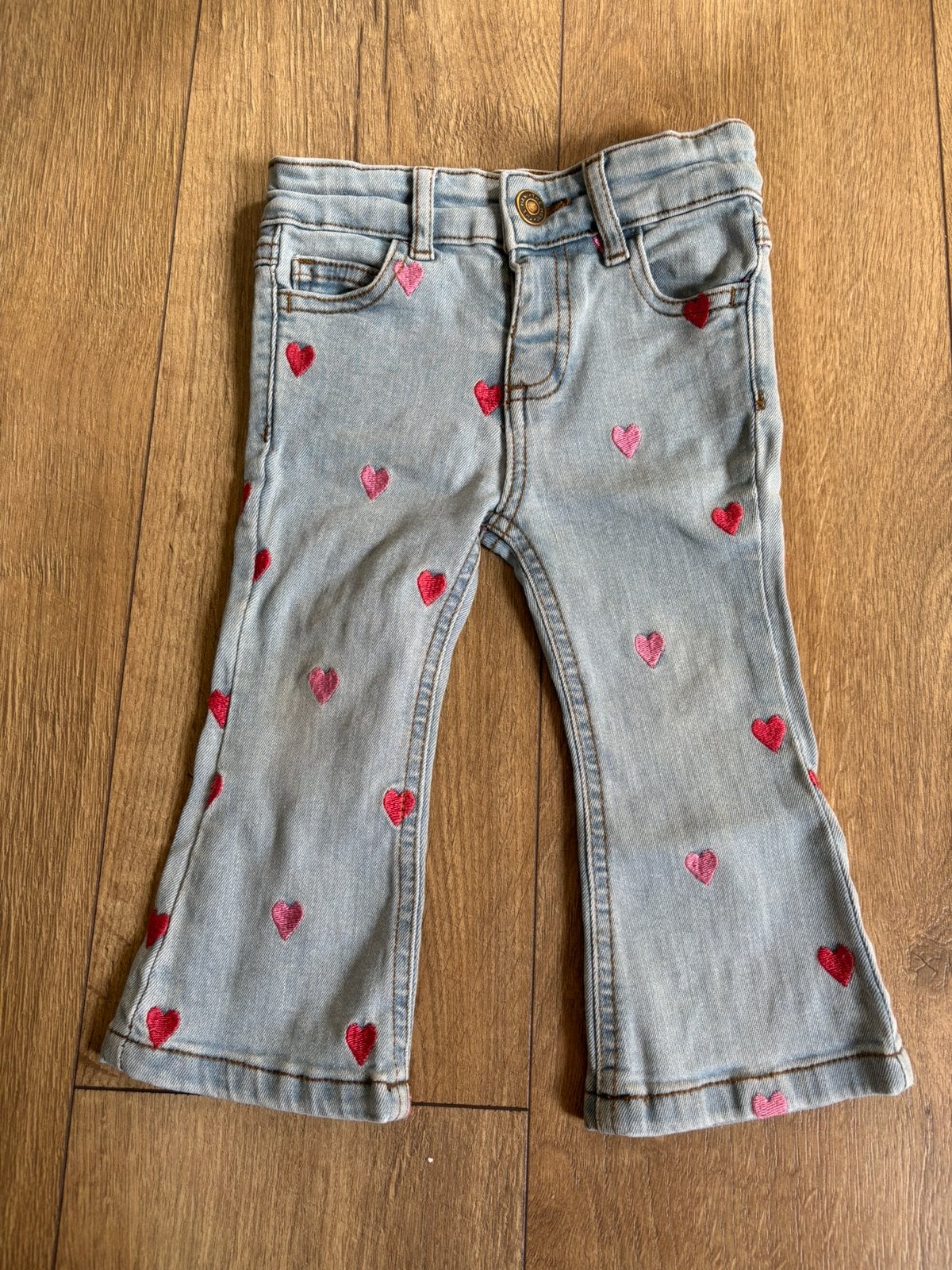 Flared jeans | Geborduurde hartjes | maat 80, Ophalen of Verzenden, Gebruikt, Meisje, Broekje
