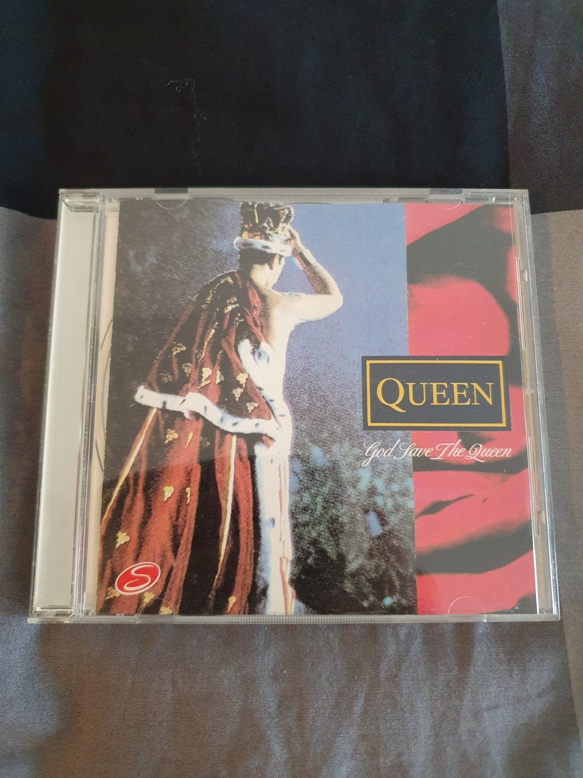 Queen cd - God save the Queen, Ophalen of Verzenden, Zo goed als nieuw, Poprock