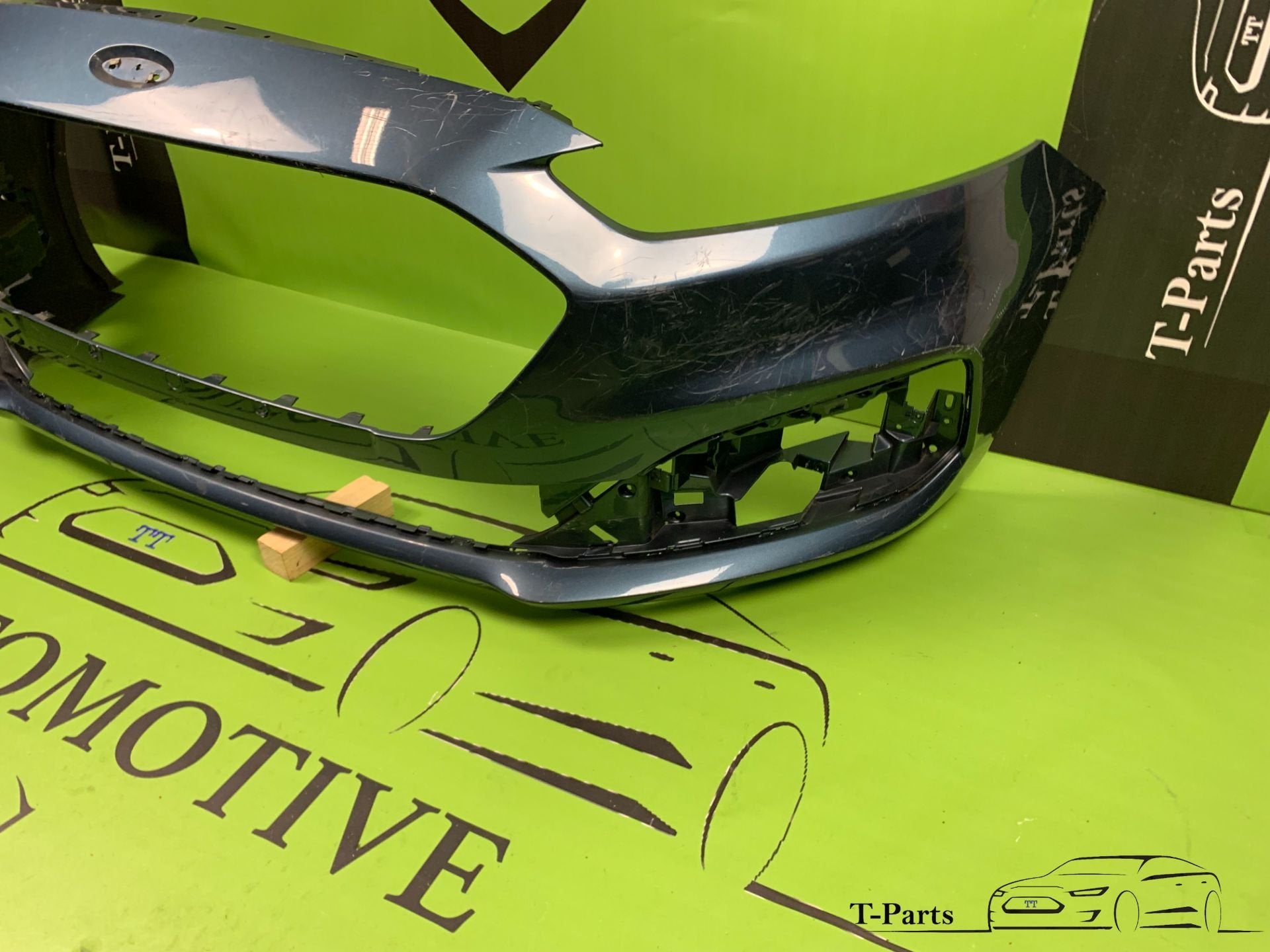 Ford mondeo ST voorbumper origineel bumper PDC, Auto-onderdelen, Info@fabrikant.eu, Ophalen of Verzenden, Ford, Bumper