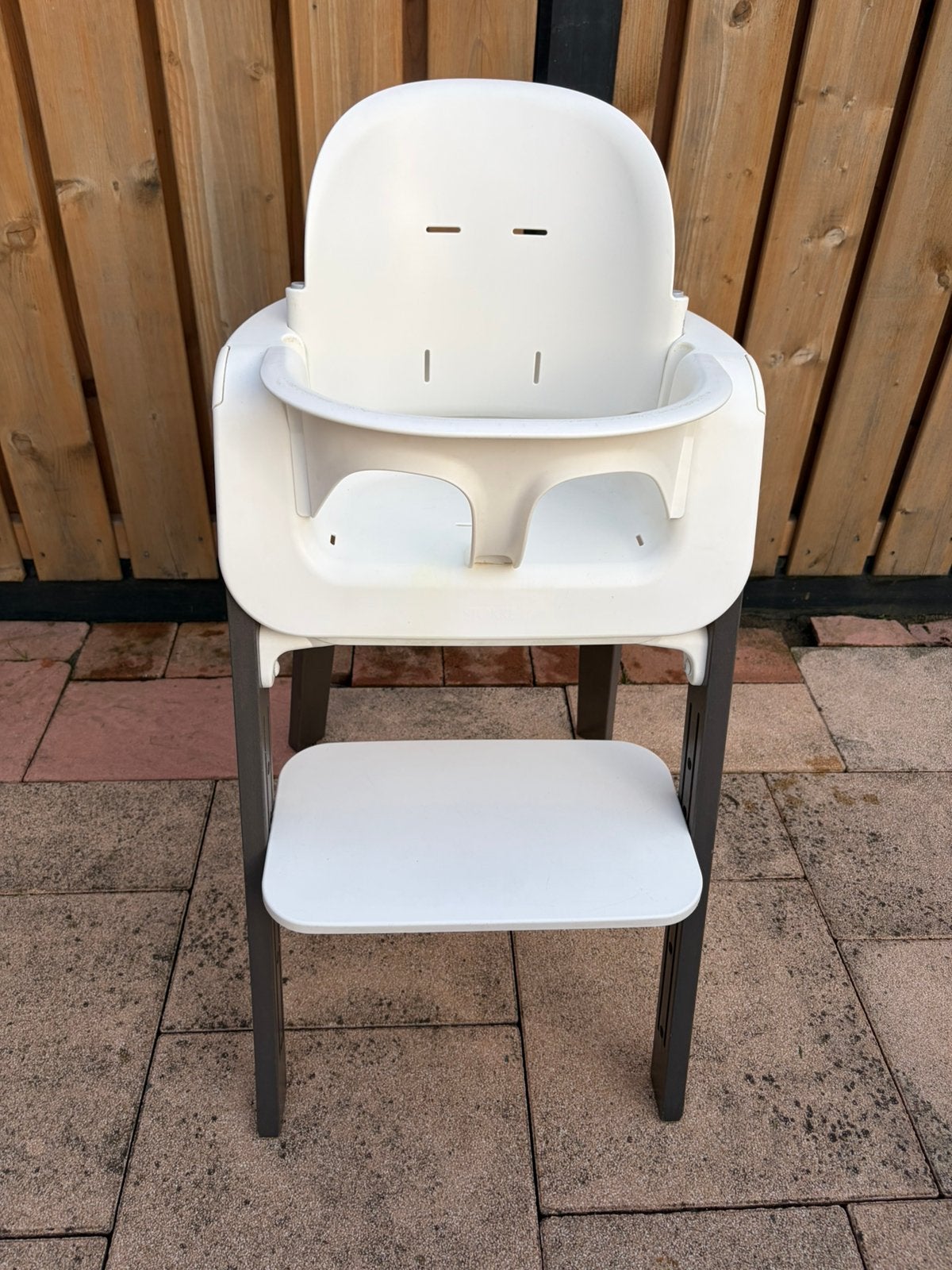 Stokke Steps stoel incl. babyzit,  tafelblad en harnas, Kinderen en Baby's, Kinderstoelen, Ophalen, Gebruikt, Meegroeistoel, Gordel(s)