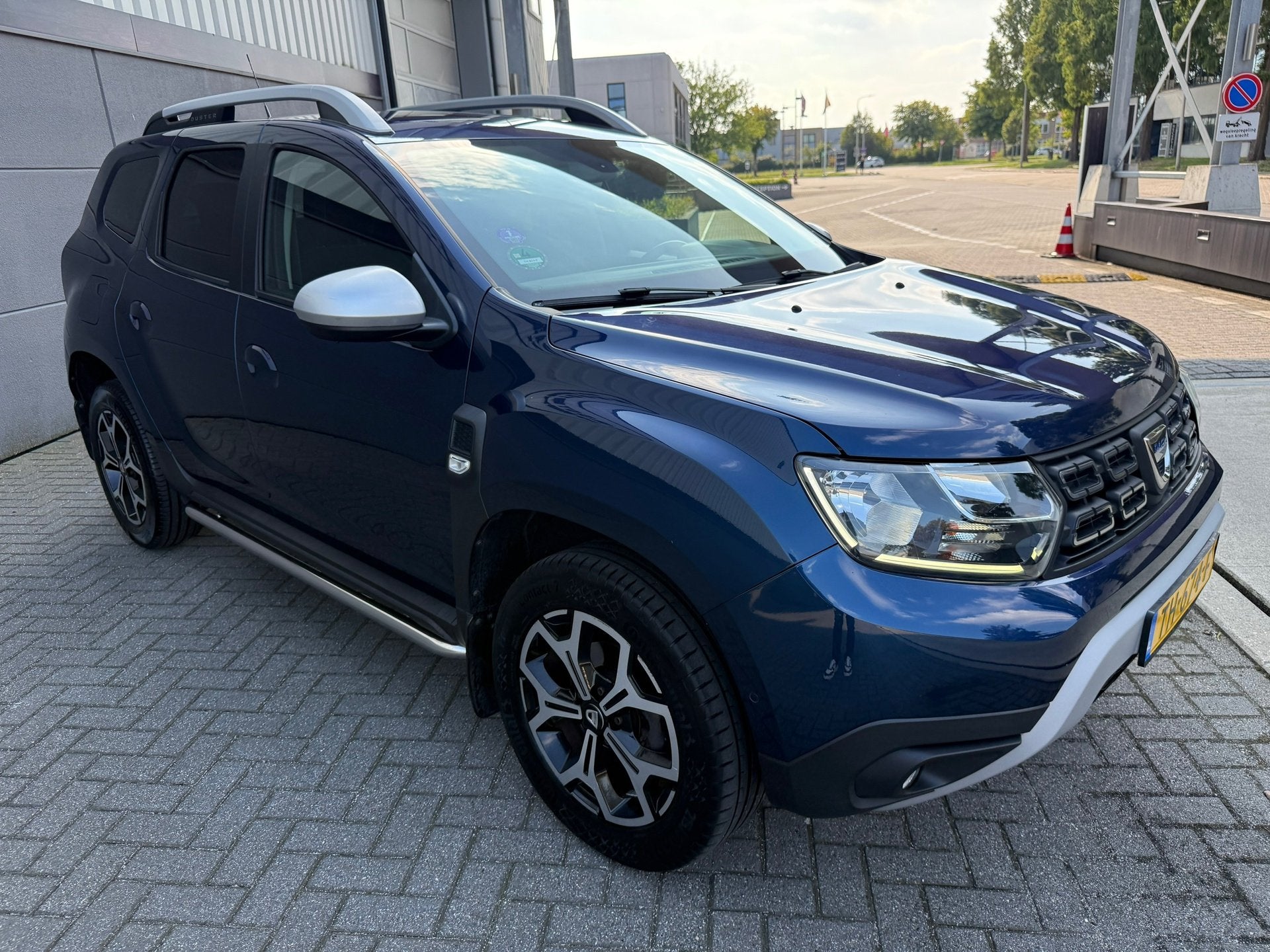 Dacia Duster 1.2 TCe Prestige*Camera*NAVI*Trekhaak*Climat-Ai, Voorwielaandrijving, 125 pk, Gebruikt, Euro 6