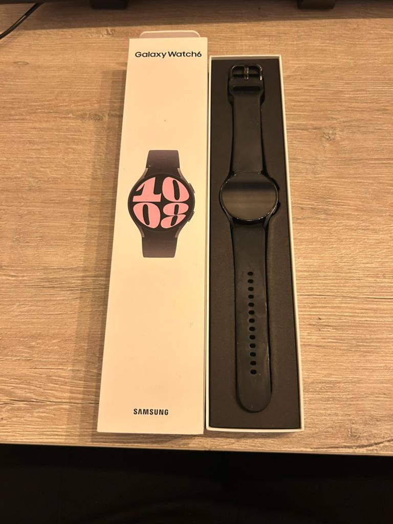Samsung galaxy watch 6 40MM, Sieraden, Tassen en Uiterlijk, Smartwatches, Ophalen, Gebruikt, Zwart, Android