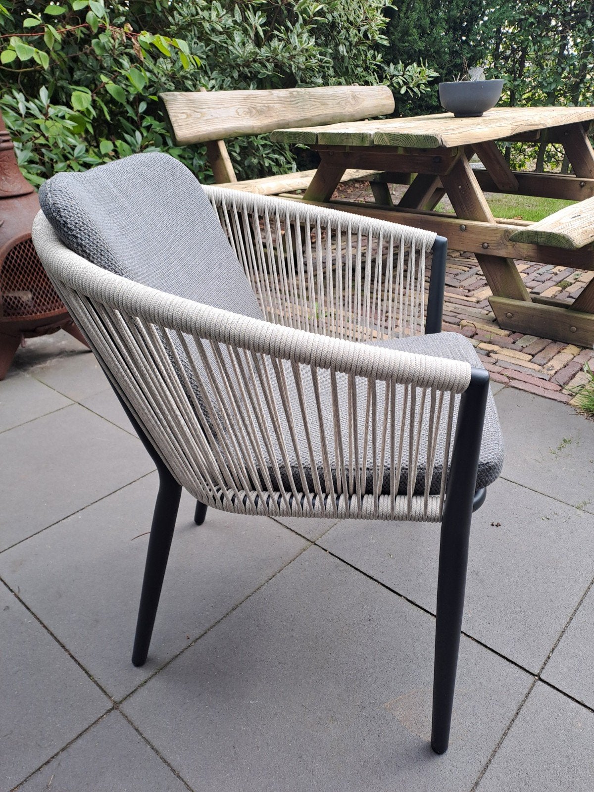Foto 5 van Moderne tuinset met 6 stoelen en tafel