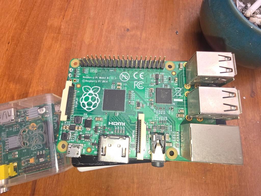 Raspberry Pi Model B V2.0 - Mini Computer, Computers en Software, Desktop Pc's, Gebruikt, Minder dan 2 Ghz, Minder dan 4 GB, Ophalen of Verzenden