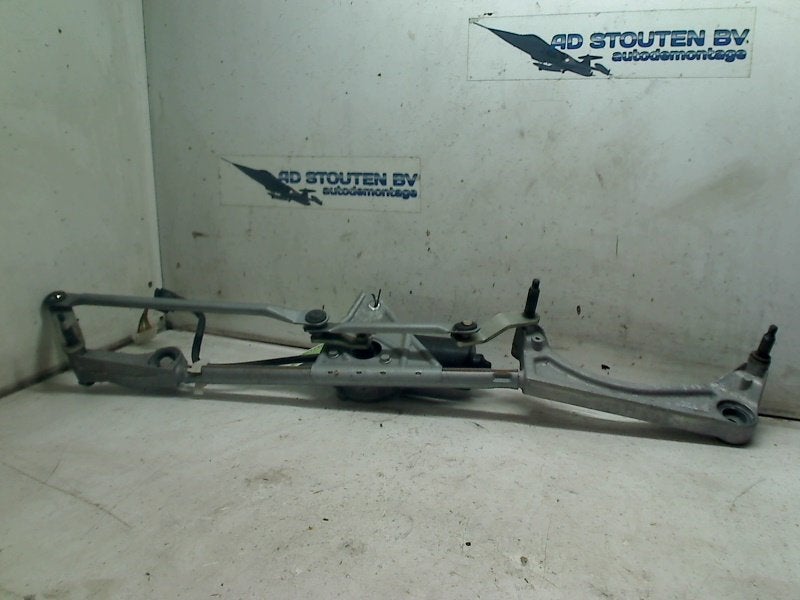 Ruitenwisser Mech + Motor VOOR CLK (R209) 2007, Gebruikt, Mercedes-Benz AG, Mercedes-Benz, Mercedesstraße 120, Stuttgart 70372, , Duitsland