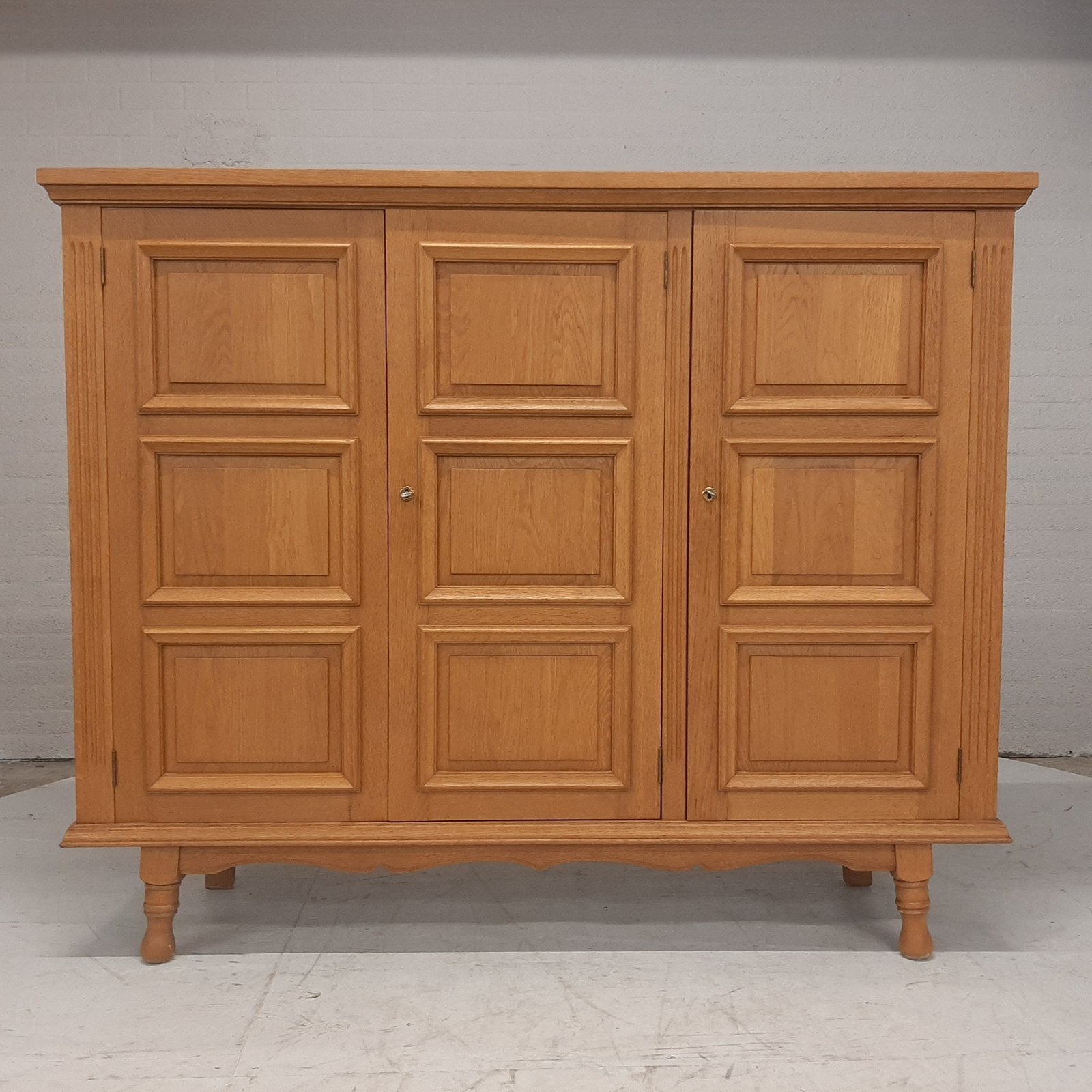 Mid-Century Blond Eiken Dressoir Opbergkast – Brutalistisch, Huis en Inrichting, Ophalen, Eikenhout, Met lade(s), Zo goed als nieuw