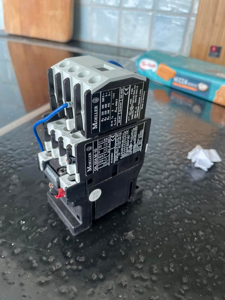 Moeller DIL 00A M-10 3 fase contacter met overload relay, Ophalen of Verzenden, Gebruikt, Schakelaar