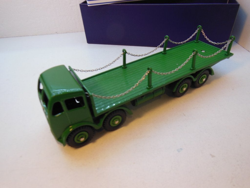 DINKY 905 - FODEN Flat Truck + Doos  - NIEUW - Atlas  1:50, Ophalen of Verzenden, Nieuw, Bus of Vrachtwagen, Dinky Toys