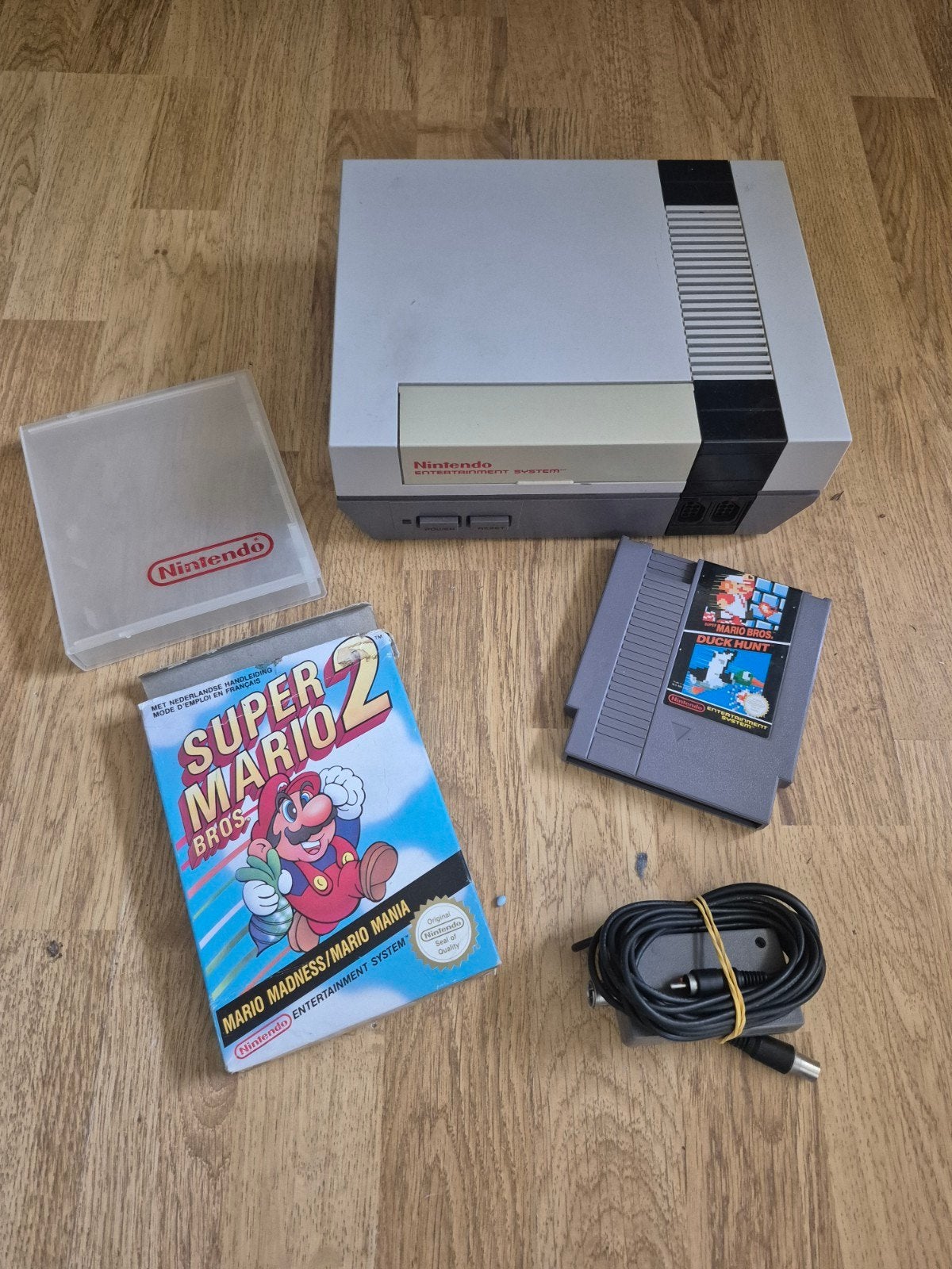 nintendo spulletjes, Ophalen of Verzenden, Gebruikt, Zonder controller, Met games