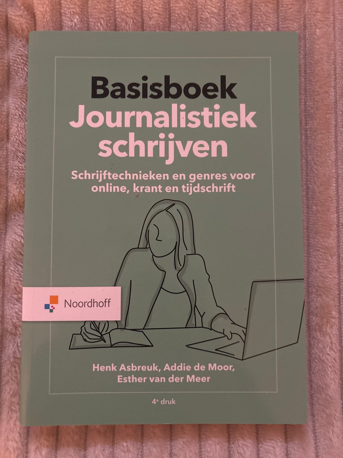 Basisboek Journalistiek schrijven - 4e druk, Ophalen of Verzenden, Gamma, Zo goed als nieuw, HBO