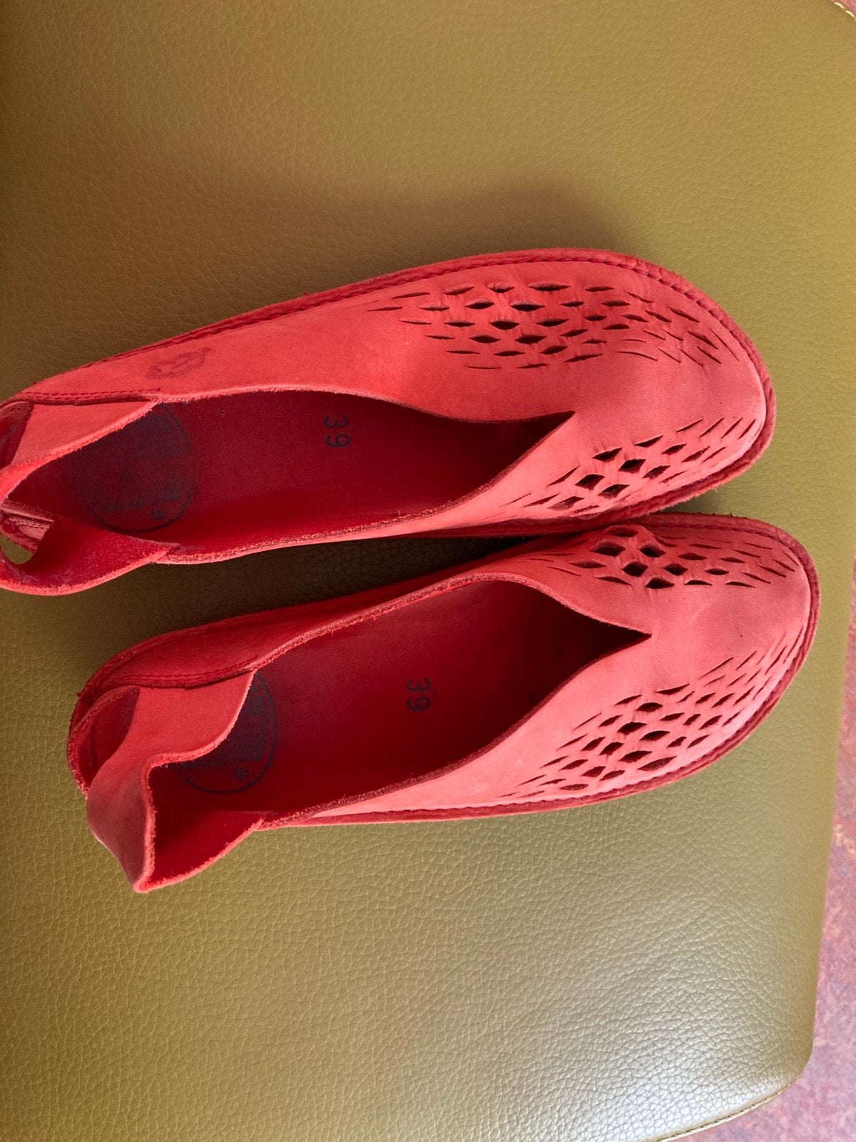 Loints rode sandaal mt 39, Zo goed als nieuw, Rood, Sandalen of Muiltjes, Ophalen of Verzenden