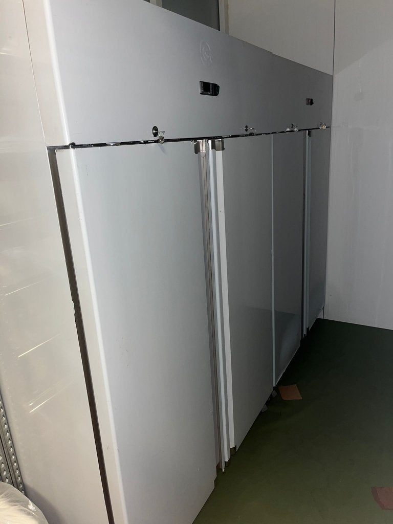 Dubbeldeurs vrieskast (twee stuks beschikbaar), 160 cm of meer, Zo goed als nieuw, Vrijstaand, 90 cm of meer