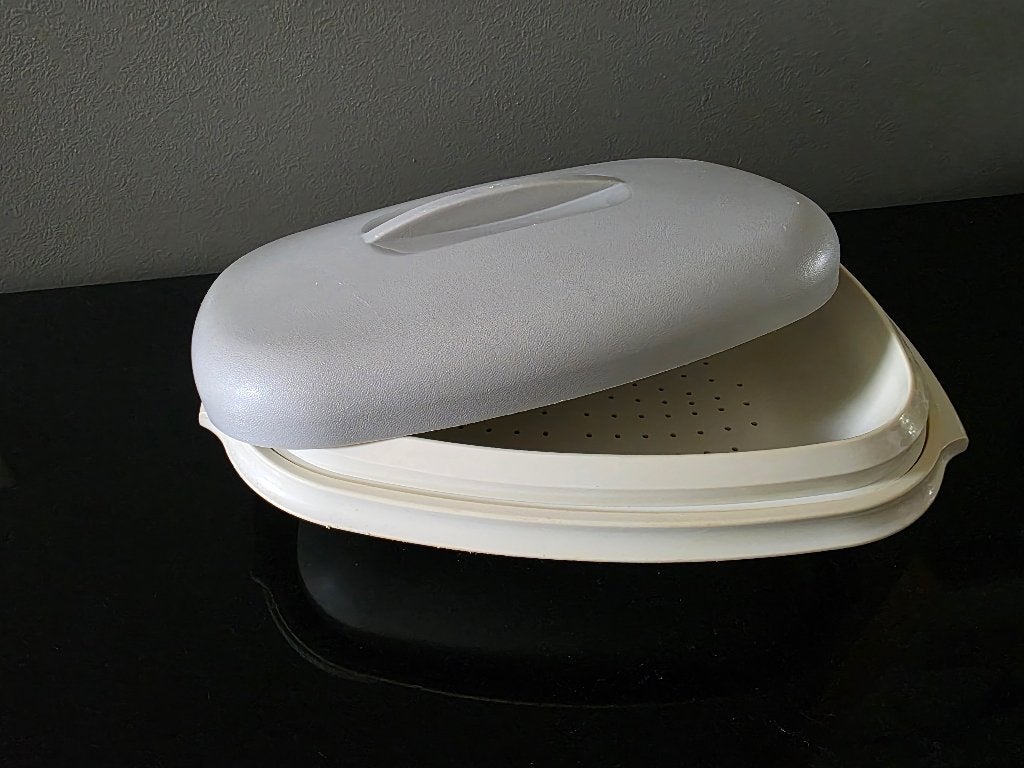 Tupperware stoommandje/magnetronstomer, Gebruikt, Overige typen, Ophalen of Verzenden, Crème