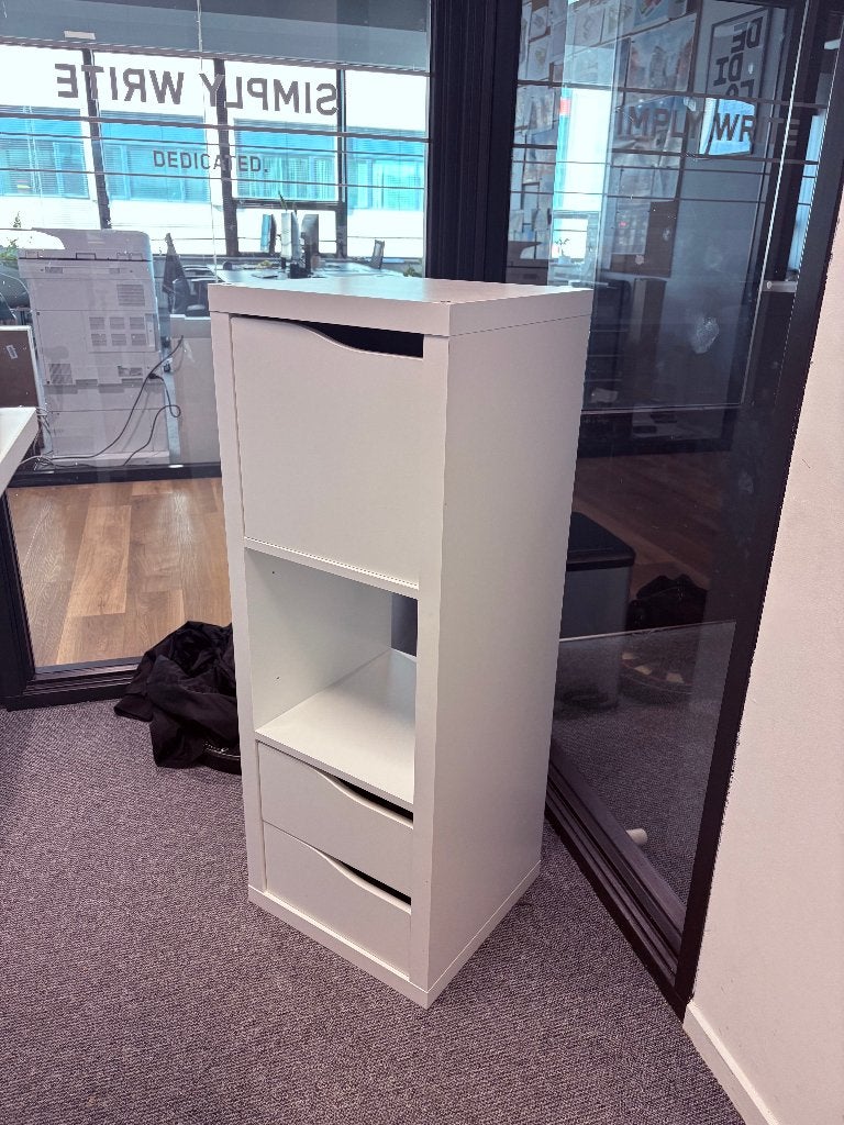 IKEA KALLAX 1x3 kast met deur en 2 lades, Huis en Inrichting, Kasten | Boekenkasten, Ophalen, Minder dan 50 cm, Gebruikt, Met deur(en)