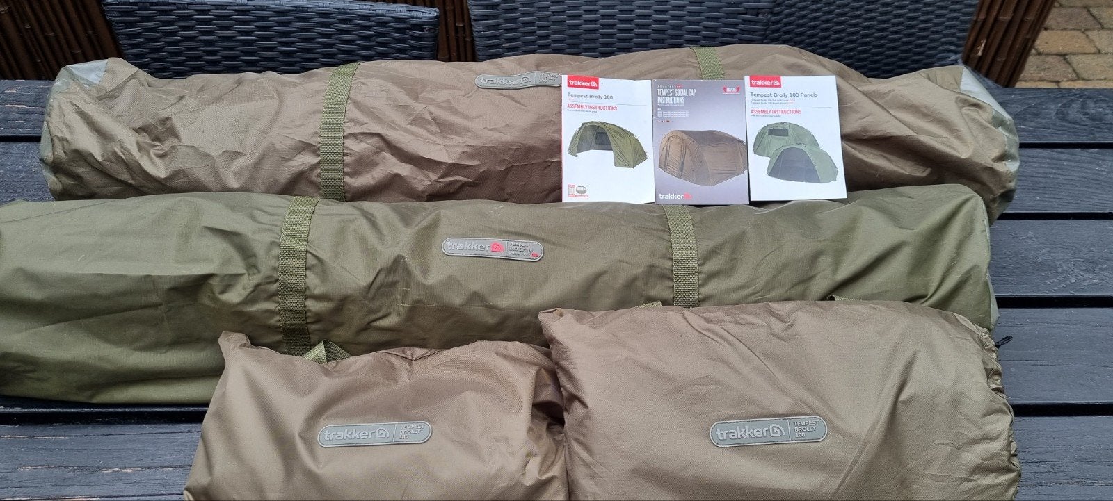 Trakker Tempest 100 Brolly met Infill Panels en Social Cap, Watersport en Boten, Hengelsport | Karpervissen, Ophalen