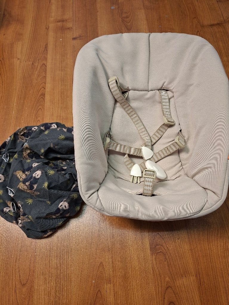 Stokke Tripp Trapp Newborn Set met hoes, Kinderen en Baby's, Ophalen, Zo goed als nieuw, Overige typen, Gordel(s)