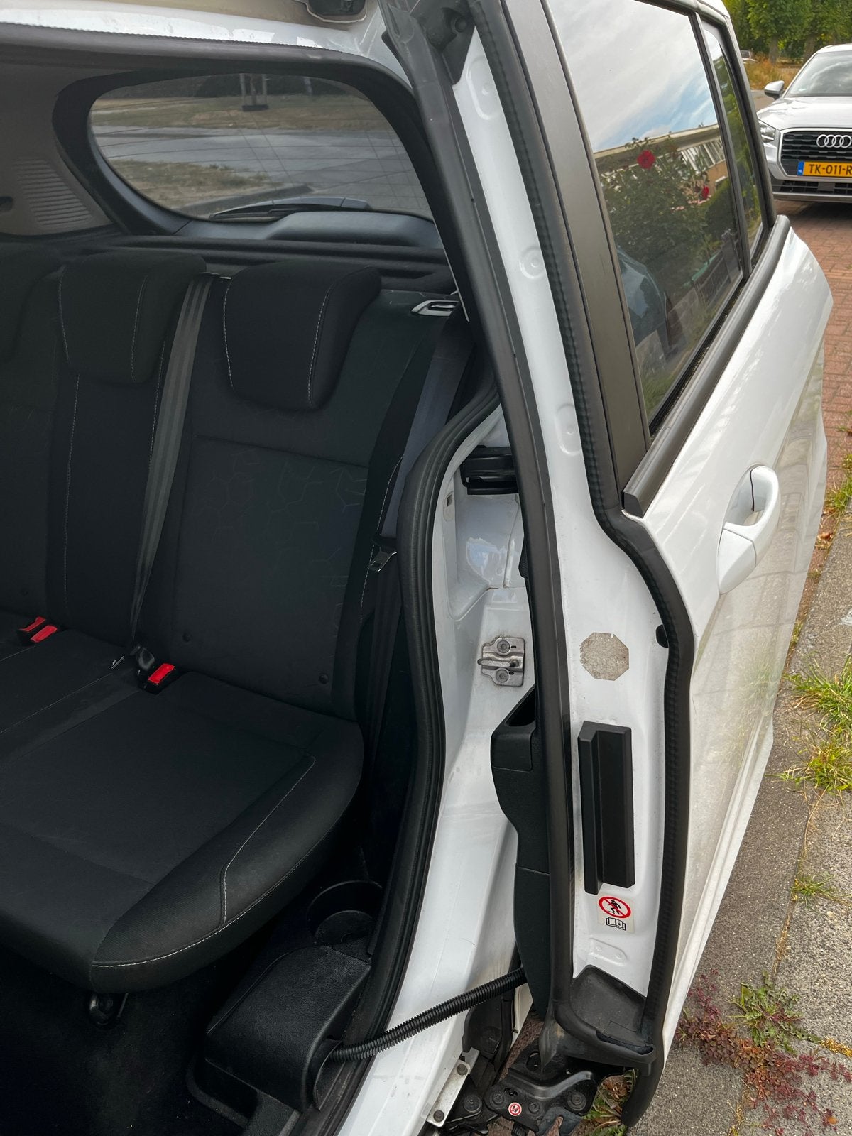 Ford B-Max 1.0 Ecoboost 92KW/125PK 2014 Wit, Voorwielaandrijving, 125 pk, Wit, Handgeschakeld