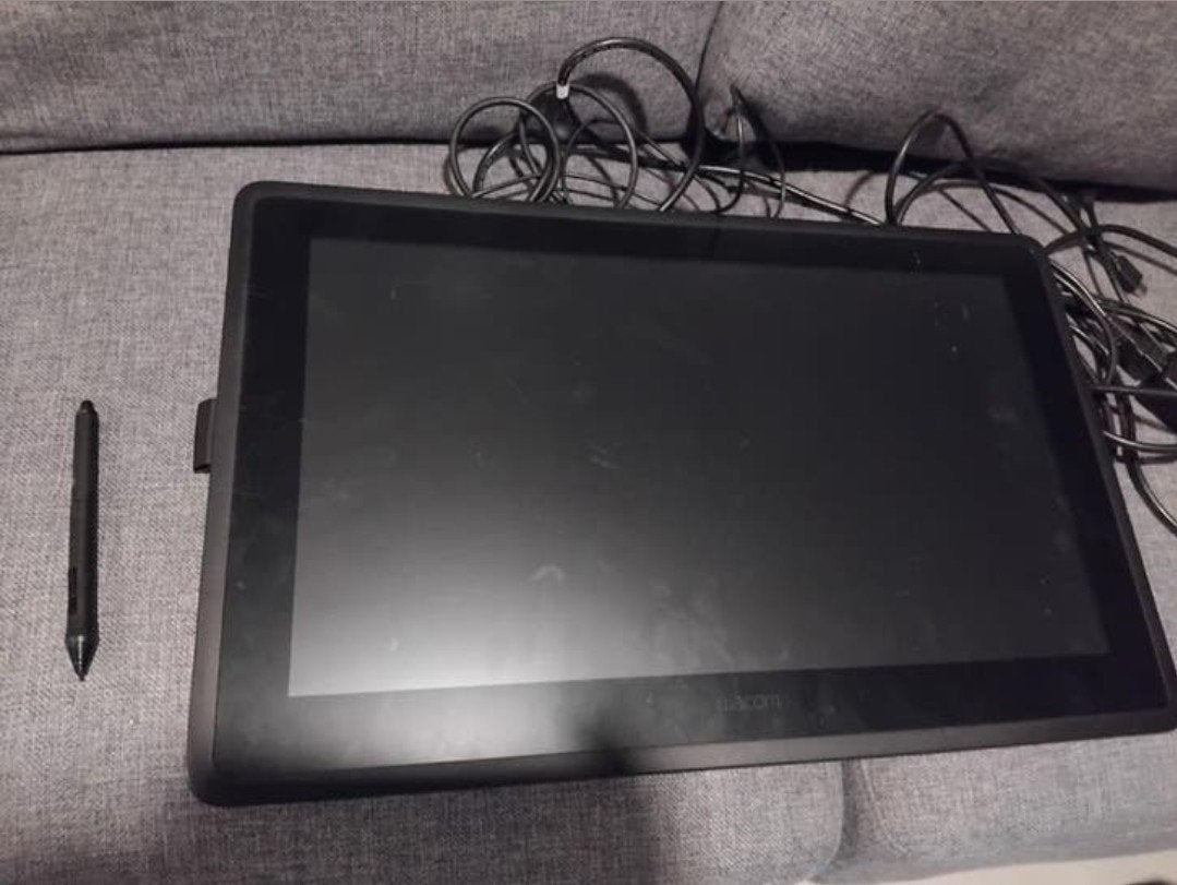 Grote Wacom cintiq dtk 2260 teken tablet met adapter en pro, Ophalen of Verzenden, 10 inch, 16 GB
