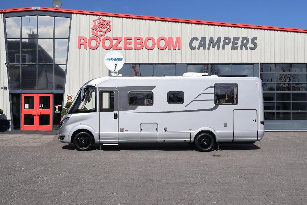 Hymer BML-I 790 !! AUTOMAAT !! LEVEL ! LITHIUM !! AIRCO !!, Caravans en Kamperen, Campers, Vloeistofverwarming, 7 tot 8 meter