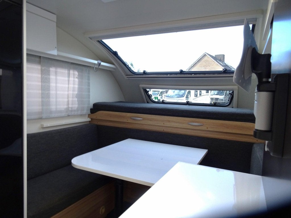 Adria Action 391 PH mover en unico luifel, Caravans en Kamperen, Bedrijf, 750 - 1000 kg, Adria, 4 tot 5 meter