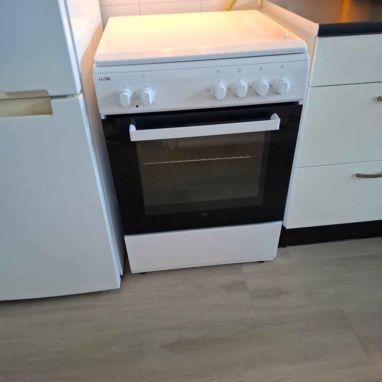 Etna gasfornuis, Witgoed en Apparatuur, Ophalen, 4 kookzones, Zo goed als nieuw, Gas