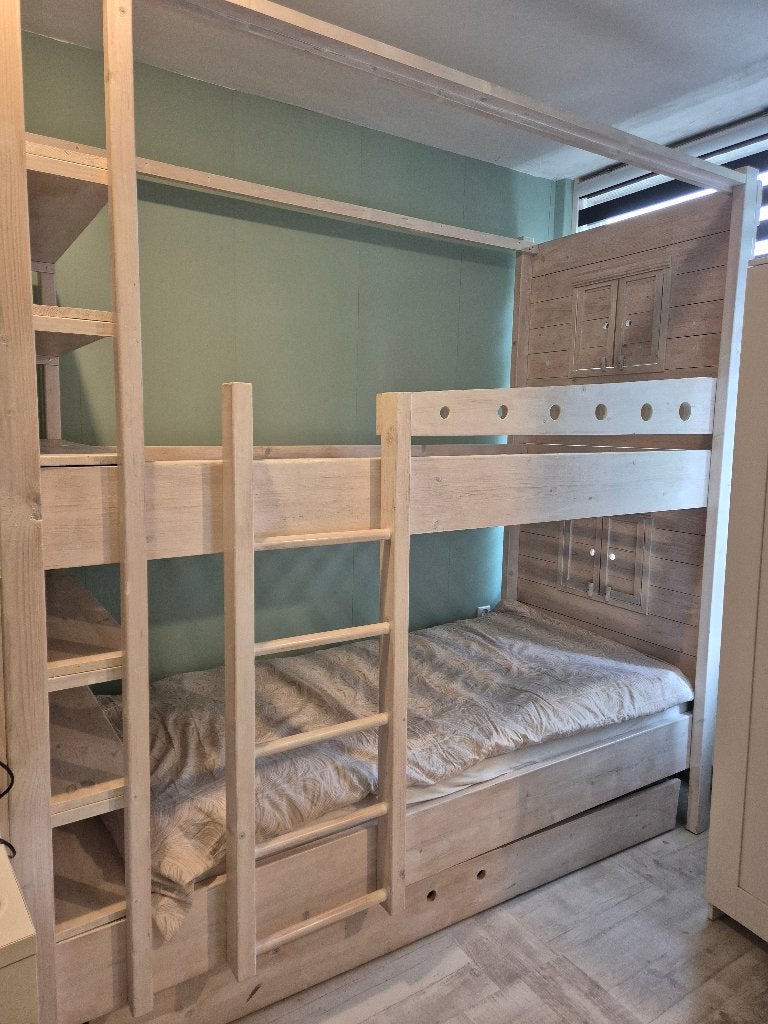 Mooi stevig white wash stapelbed, Huis en Inrichting, Ophalen, 90 cm, Tweepersoons, Zo goed als nieuw