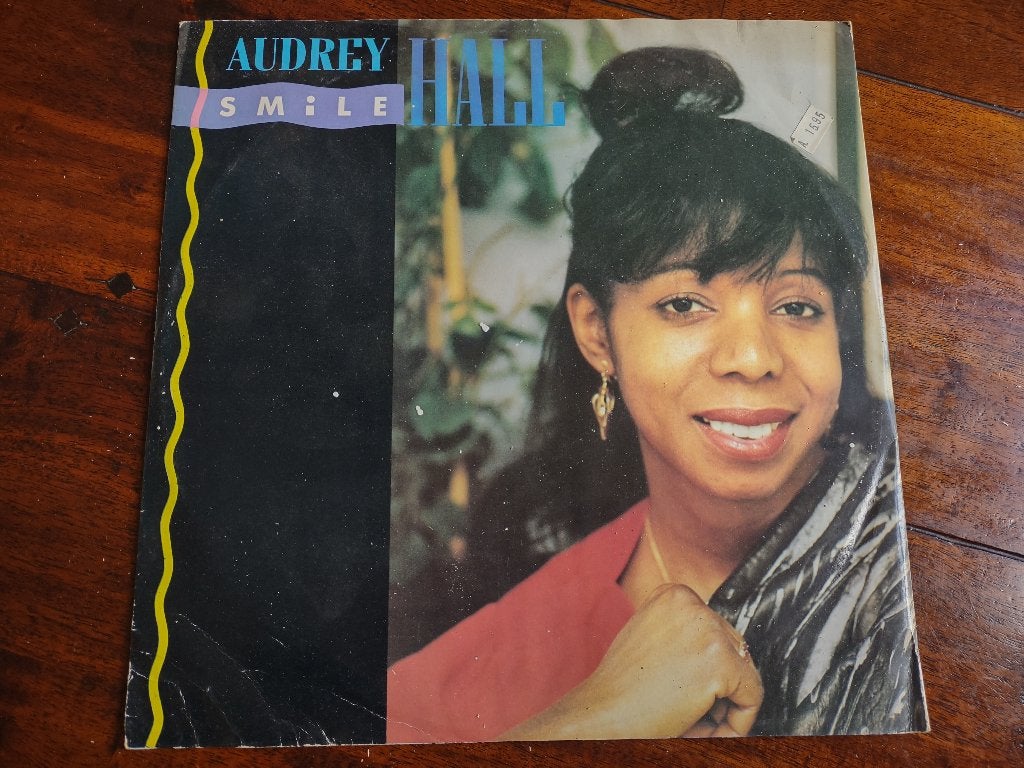 Reggae Maxi single - Audrey Hall - Smile, Ophalen of Verzenden, Zo goed als nieuw, Overige genres