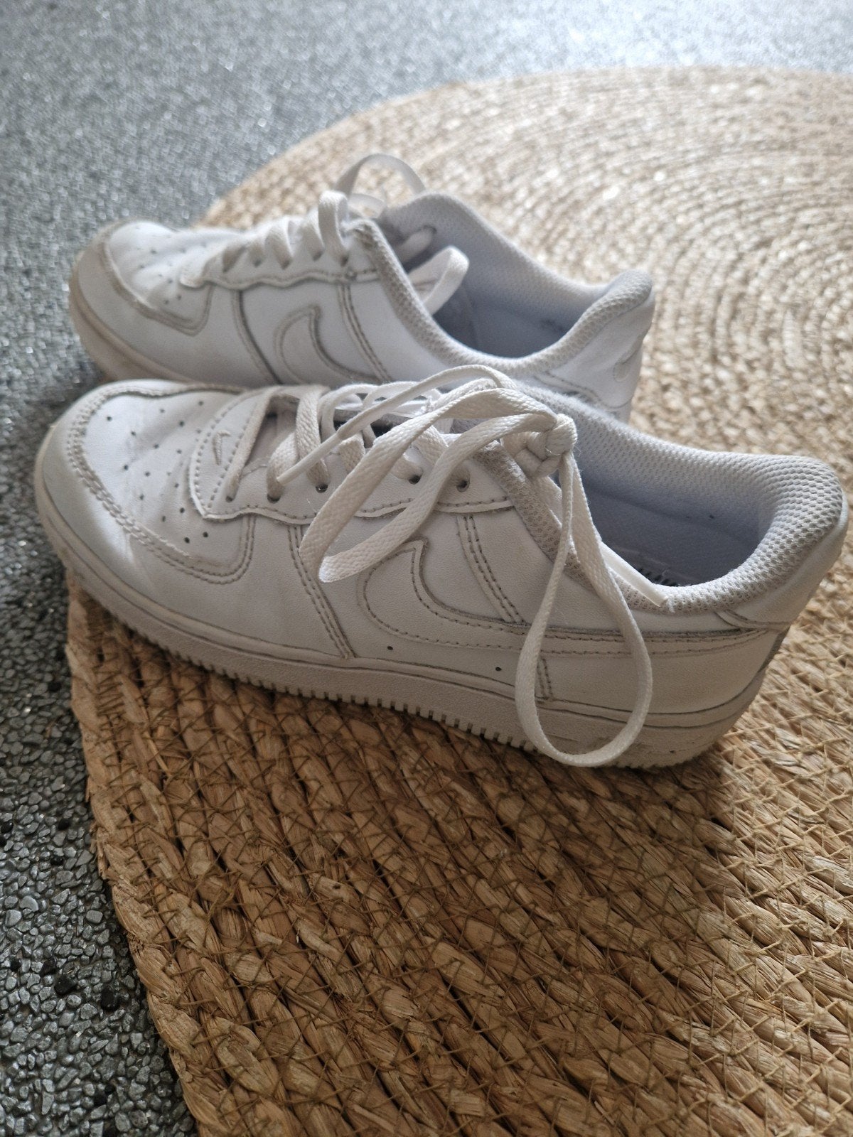Nike maat 32 schoenen, Kinderen en Baby's, Kinderkleding | Schoenen en Sokken, Ophalen of Verzenden, Schoenen