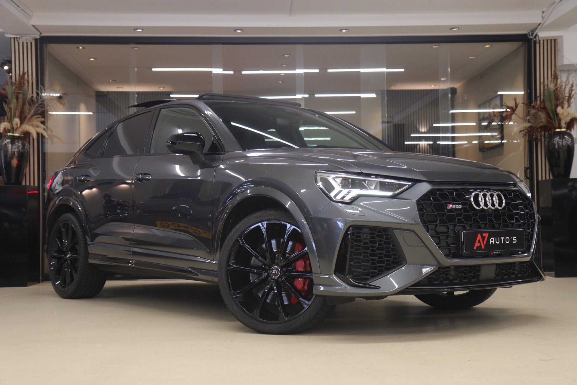 Audi RS Q3 Sportback TFSI Pano/360Cam/Carplay/RSStoelen/Blin, Auto's, Automaat, Gebruikt, Euro 6, 1675 kg