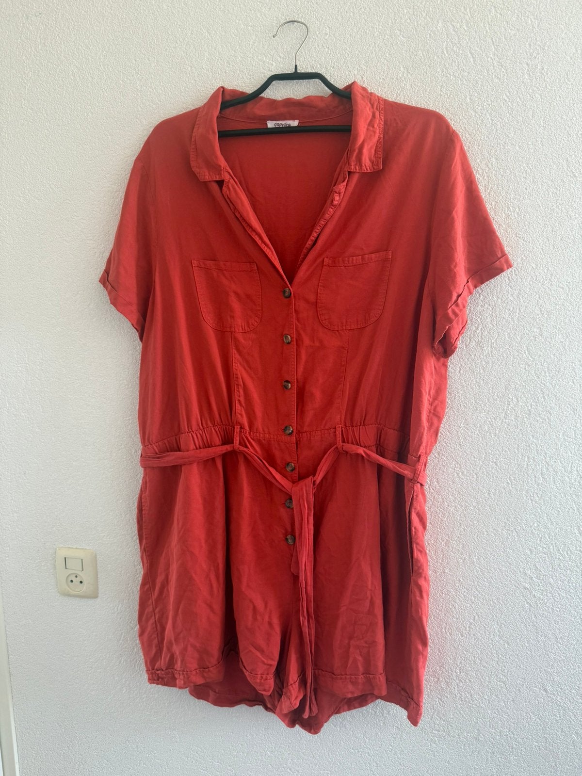 Paprika utility playsuit (of korte jumpsuit) maat 5 (52/54), Ophalen of Verzenden, Zo goed als nieuw, Rood