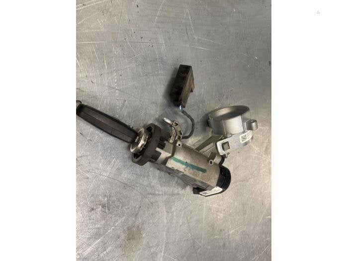 Kontaktslot + Sleutel van een Opel Astra, Gebruikt, -, -, Opel