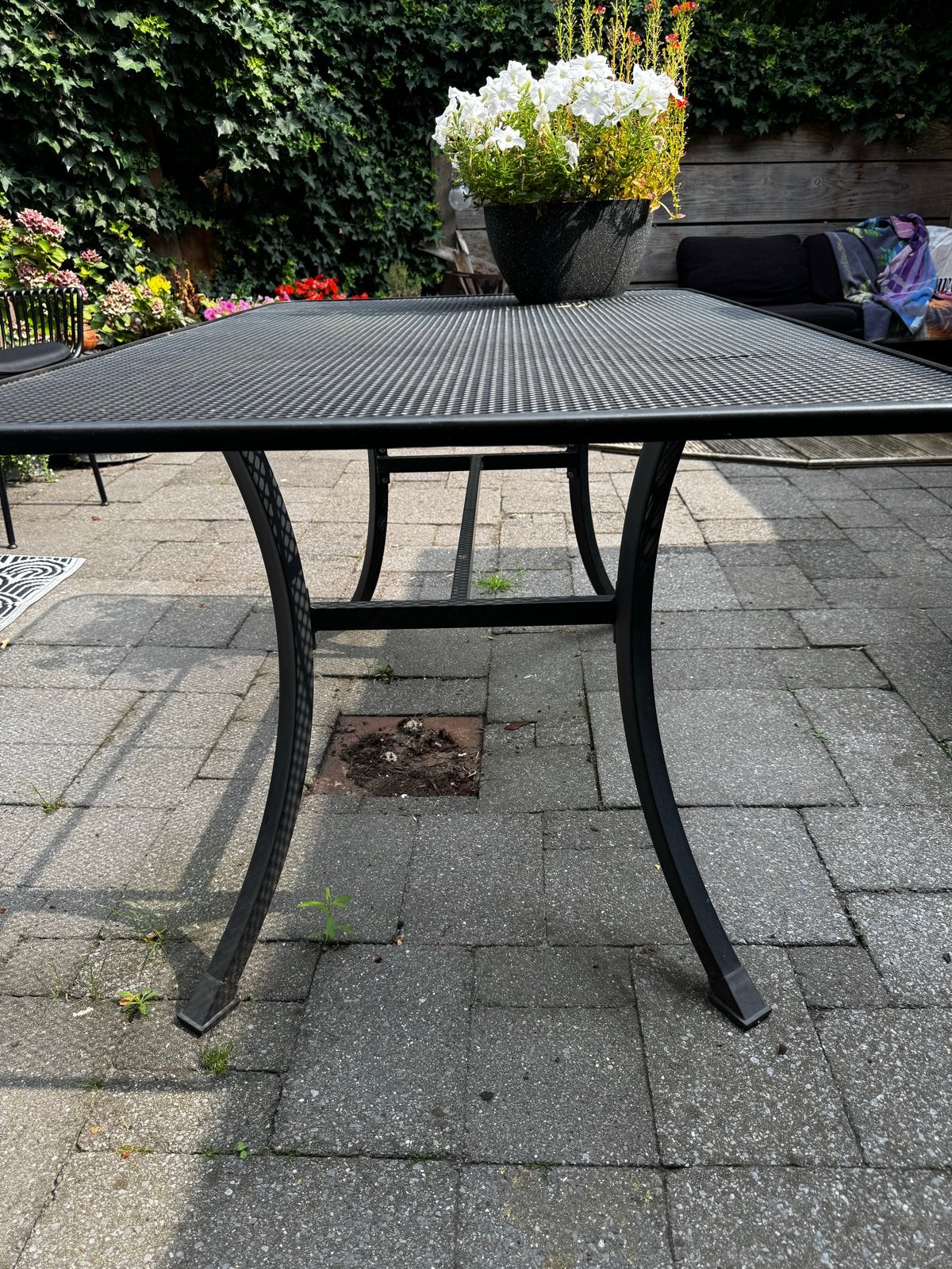 Metalen grijze tuintafel 140x90x75 cm, Ophalen, Gebruikt, Rechthoekig, Metaal