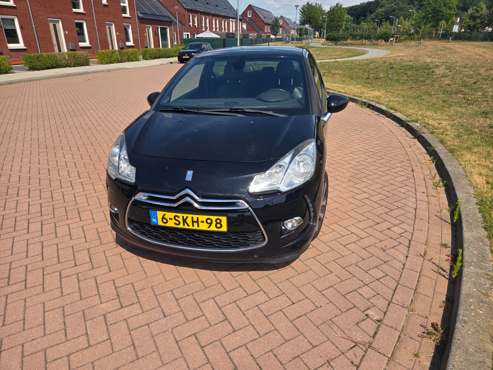 Citroën DS3 1.2 VTI 2013 Zwart, Voorwielaandrijving, 1199 cc, Handgeschakeld, Particulier